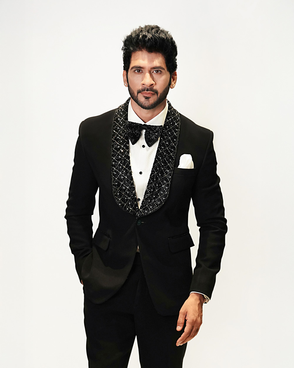 Lapel Embroidered Tuxedo Suit - Image 3